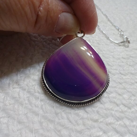 Beautiful PURPLE BOTSWANA AGATE Handmade Sterling 925 Pendant/Chain #820C - Picture 2 of 3